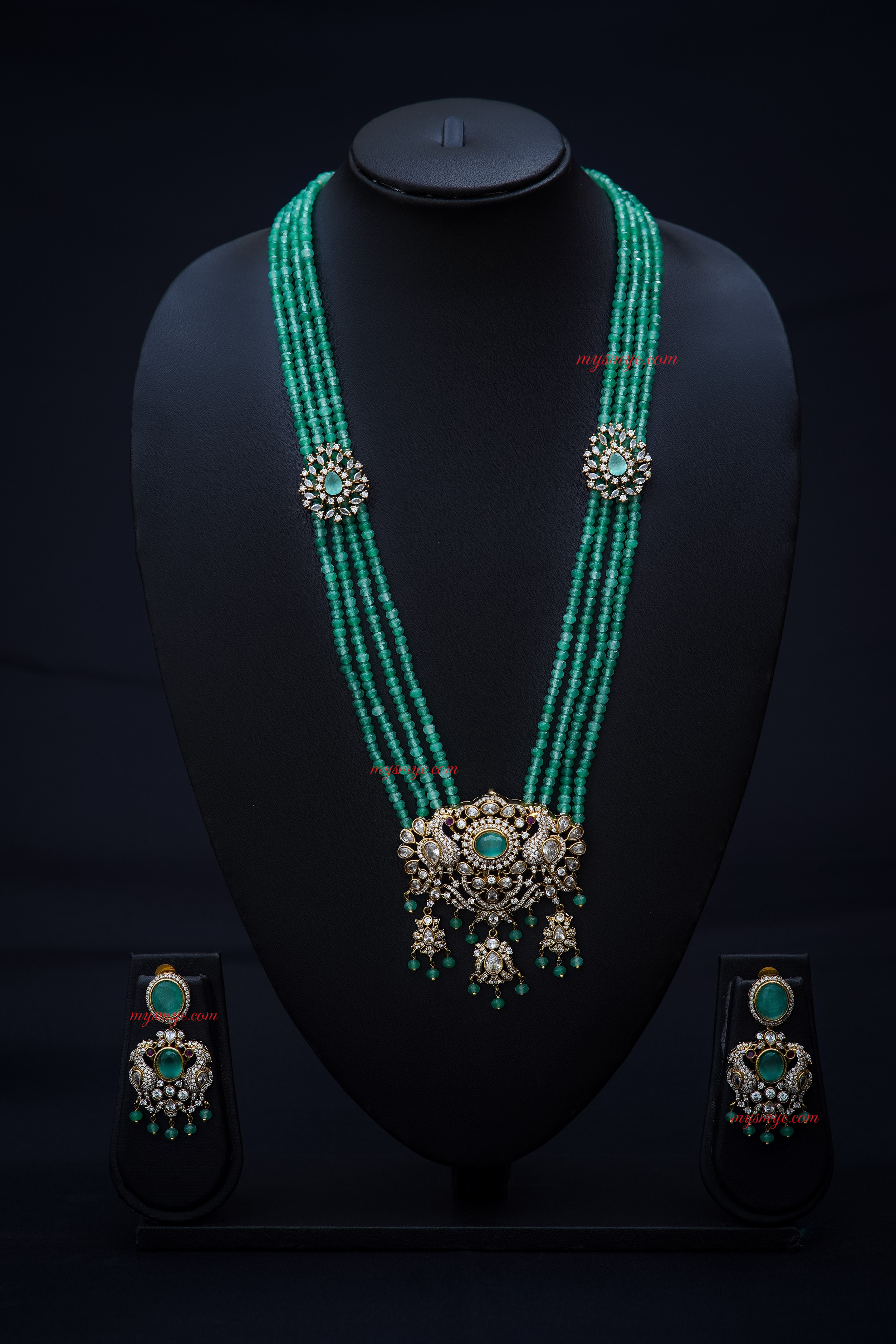 MySMyE - Regal Onyx Beaded Kundan Necklace Set with Earrings